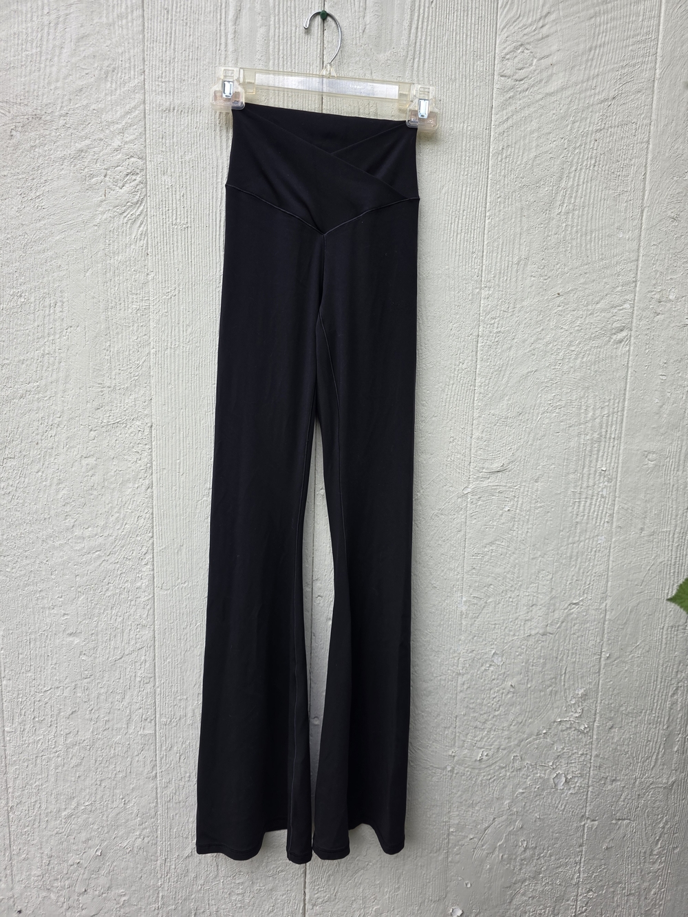 Offline Aerie Real Me High Waisted Crossover Flare Leggings Small Black